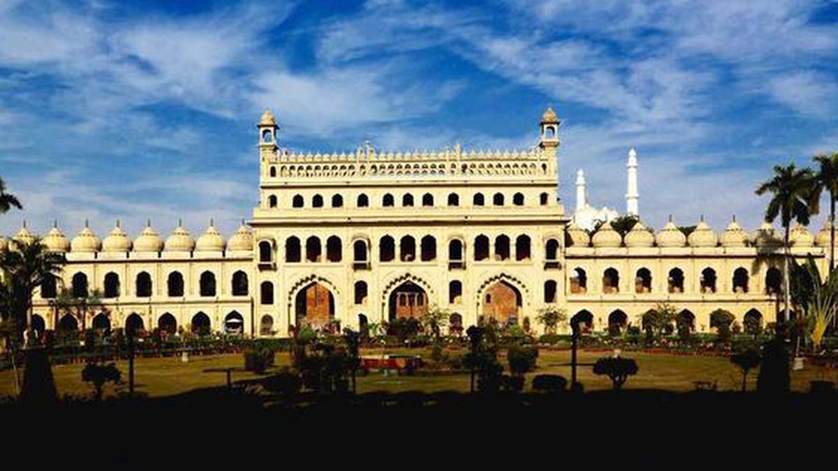 TOURIST PLACES IN LUCKNOW